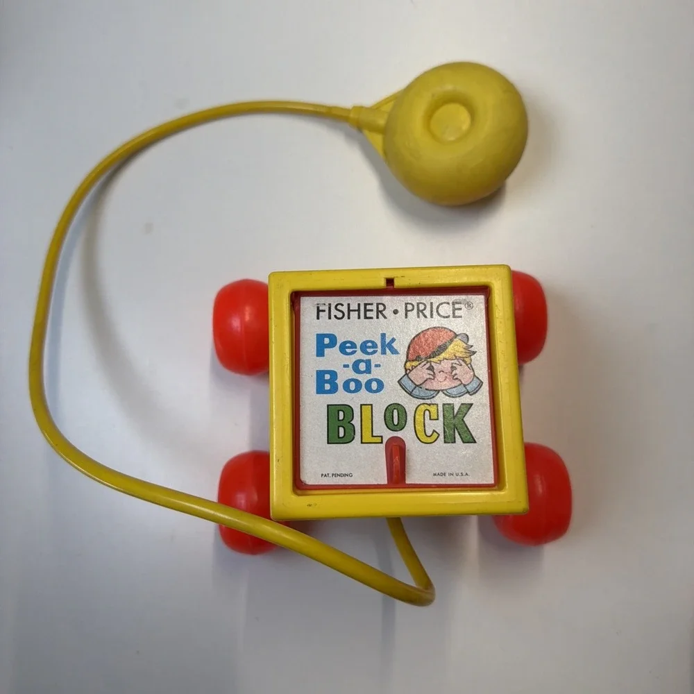Vintage‎ 1970 FISHER PRICE Peek-a-Boo Block Classic Pull Toy - WORKS